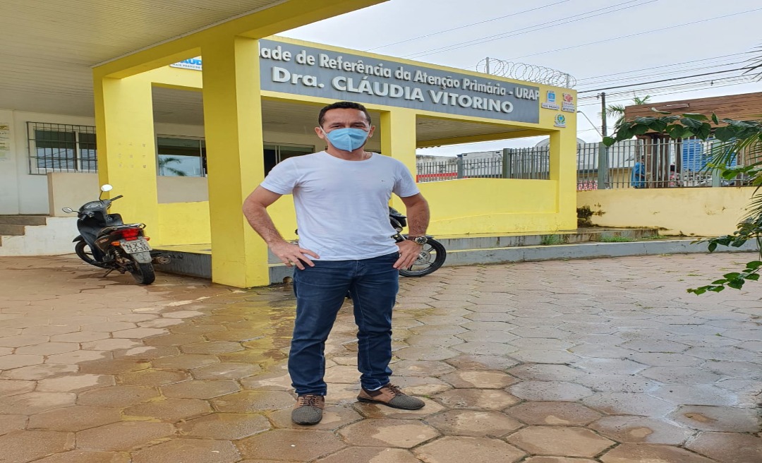 Adailton Cruz se posiciona contra o lockdown, fiscaliza unidades de saúde, cobra mais investimentos, vacinas e conscientização social